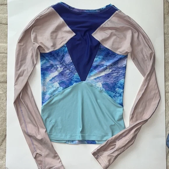 Ivivva water Rashie - Picture 4 of 4